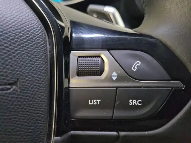 Peugeot 208 puretech 100 s&amp;s eat8 — photo 29