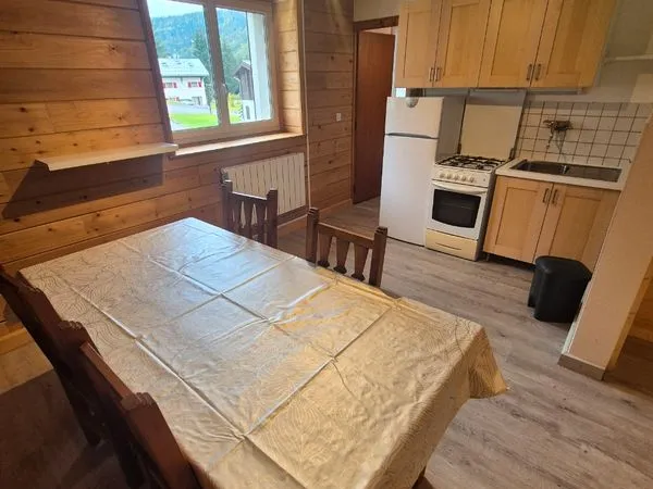 Location a l'année apt meublé 38m2 a 20 minutes de Gex