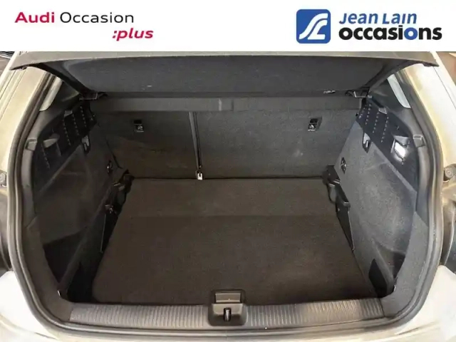 Audi Q2 35 tfsi 150 s tronic 7 — photo 10