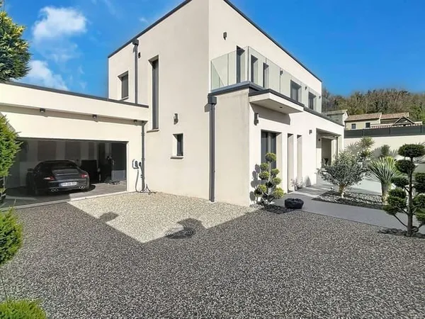 Maison 6 pièces 172 m²