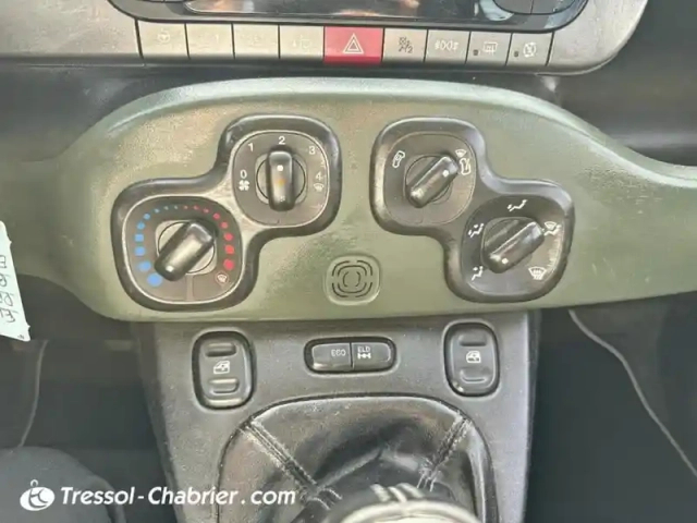 Fiat Panda 0.9 85 ch twinair s&amp;s 4x4 rock — photo 11