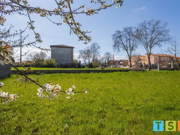 Terrain à bâtir Vente Cazères  2011m² 129000€