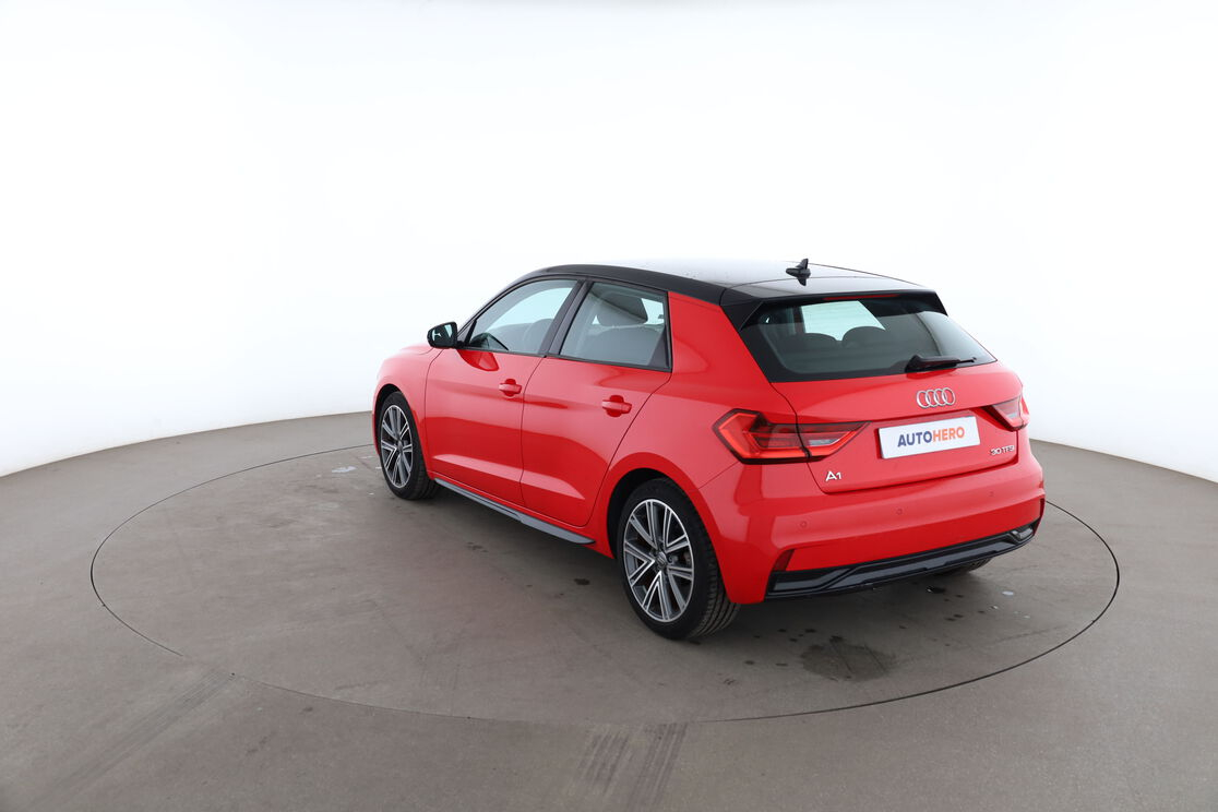 Audi A1 Sportback 30 TFSI Design — photo 3