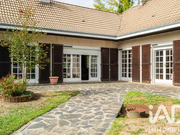 Maison 6 pièces 167 m²