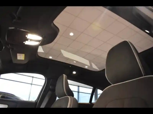 Volvo C40 recharge 231ch ultimate — photo 25