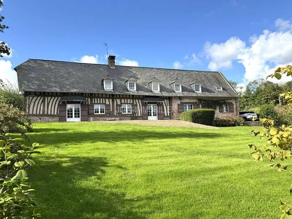 Maison 8 pièces 215 m²