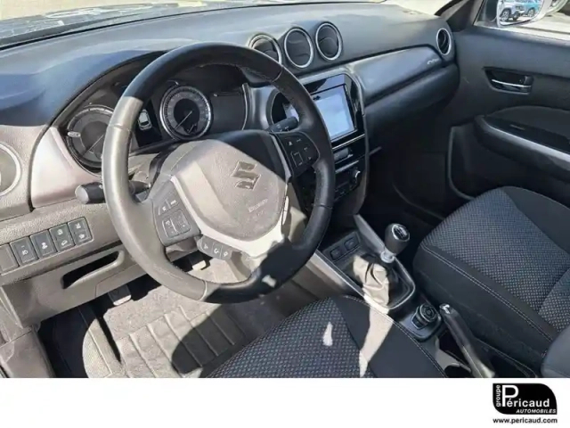 Suzuki Vitara 1.4 boosterjet allgrip hybrid — photo 21