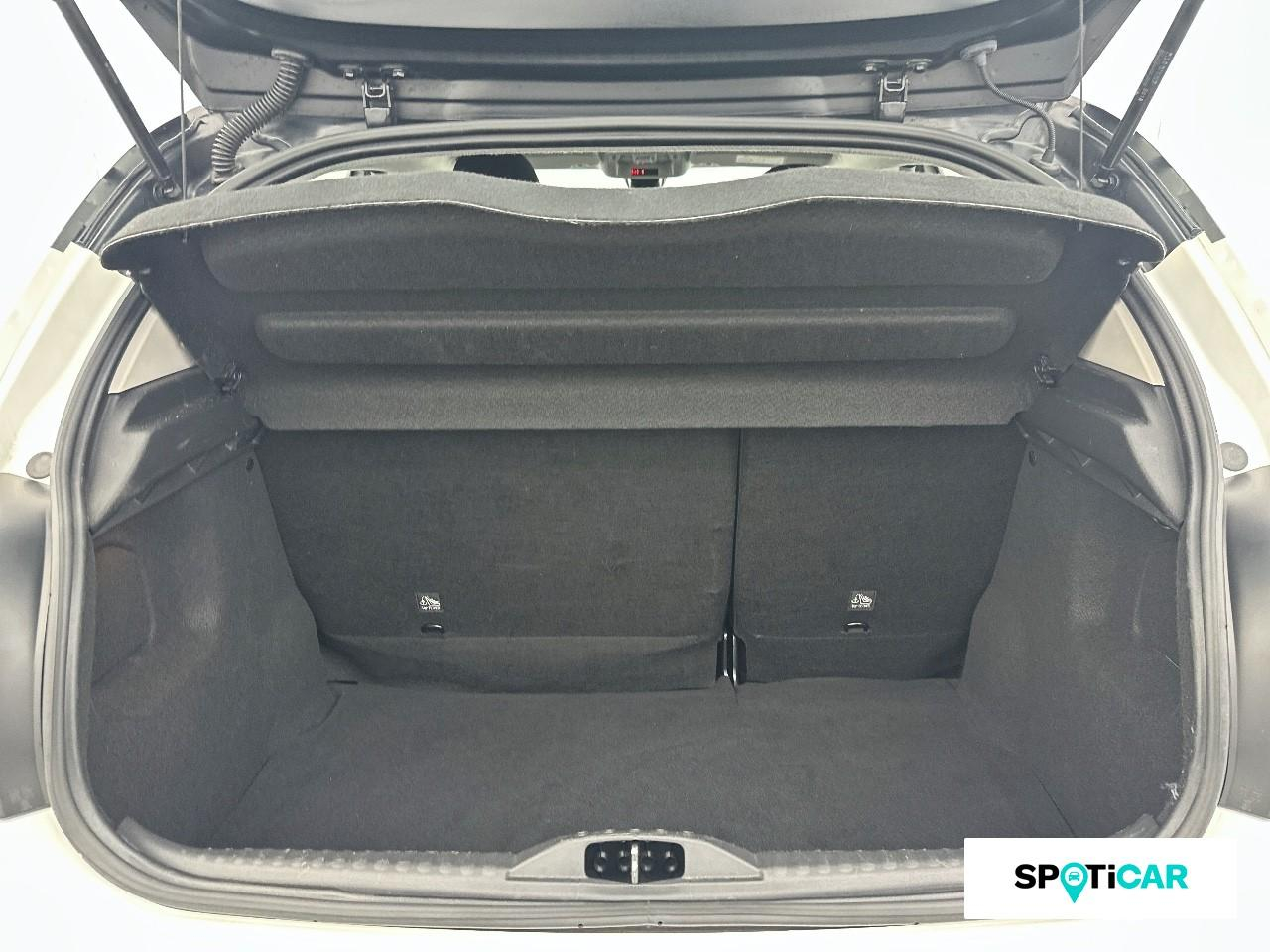 Citroën C3 1.2 puretech 83ch s&s shine — photo 6