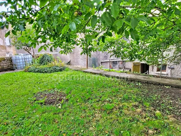 MAISON DE VILLAGE 150m2 - 4 CHAMBRES - GARAGE - TERRAIN 356M2