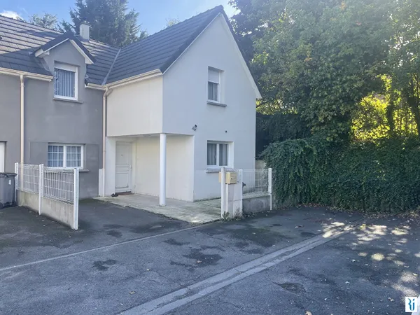 Petit Couronne exclusivité! Maison 4 chambres possibilité 5!