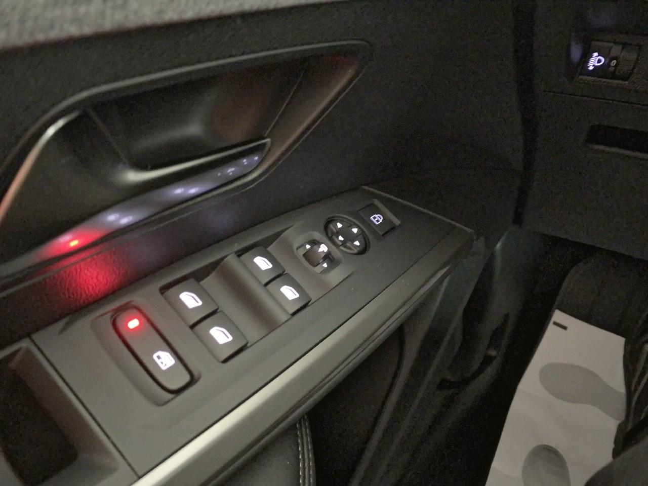 Peugeot 5008 hybrid 145 ch e-dcs6 allure — photo 20