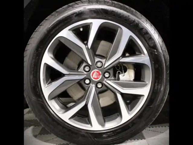 Jaguar I-Pace ev400 s awd — photo 21