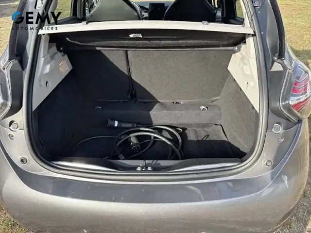 Renault Zoé zoe r135 - my22 — photo 6
