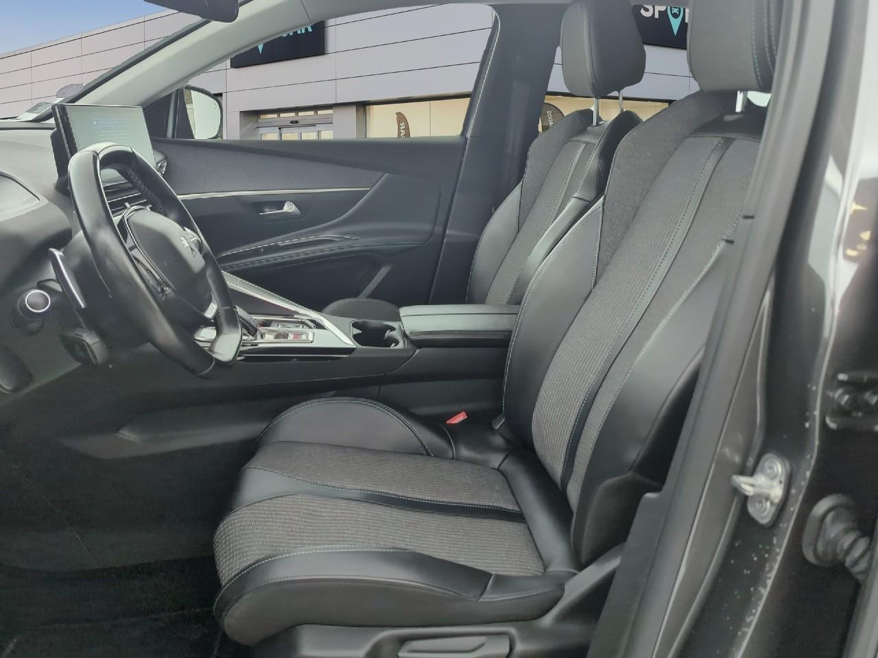 Peugeot 3008 puretech 130ch s&s eat8 allure pack — photo 9