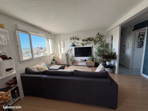 Appartement T4 lumineux avec balcon - centre ville