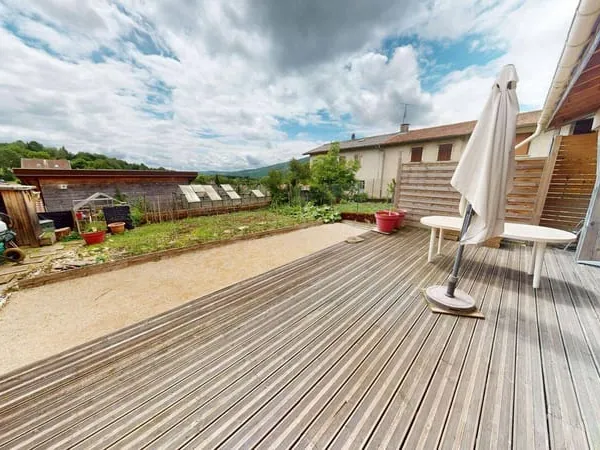 Maison 11 pièces 246 m²