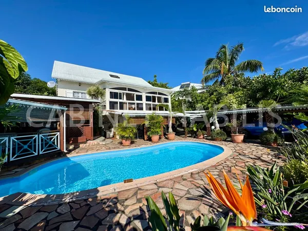 Maison 5 pièces 141 m²