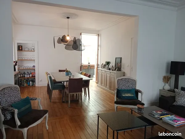 Maison 7 pièces 185 m²
