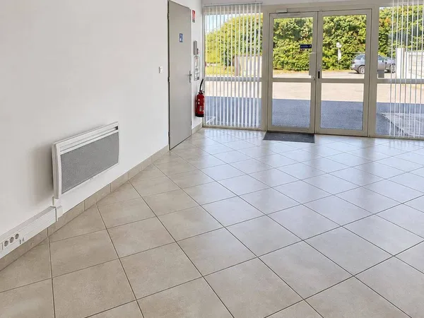 Bureau 100 m²