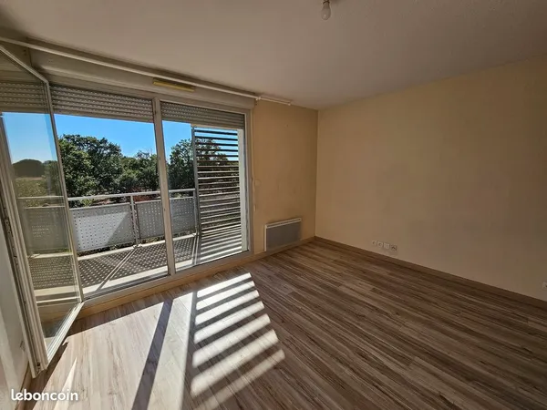 FROUZINS APPARTEMENT T2, 35 m², 1 parking