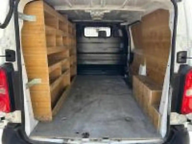 Citroën Jumpy fg m 1.5 bluehdi 120ch s&amp;s driver — photo 9
