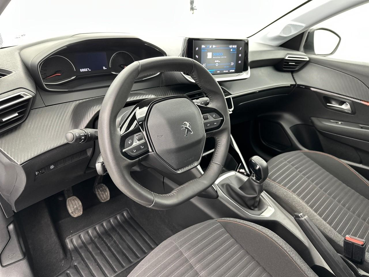 Peugeot 208 puretech 75 s&s bvm5 premium — photo 8