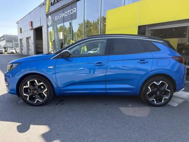 Opel Grandland 1.6 turbo 225ch hybride ultimate — photo 8