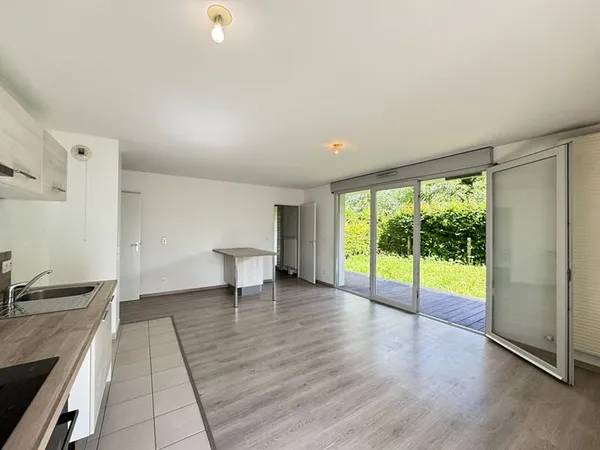 Appartement T3 récent terrasse Bezannes - 65.5 m2