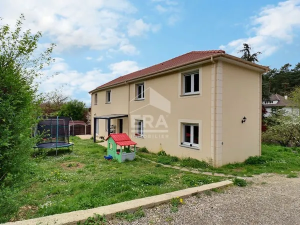 Maison 5 pièces 140 m²
