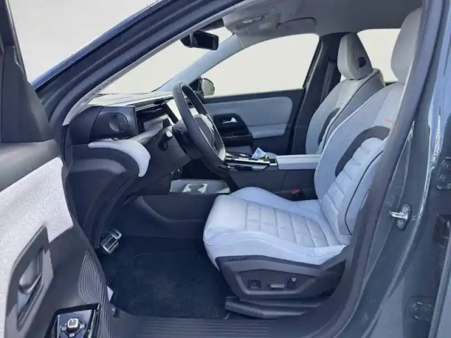 Citroën C5 Aircross hybride 145 ch e-dcs6 — photo 11