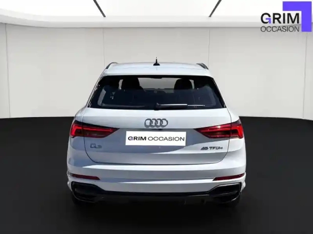 Audi Q3 45 tfsie 245 ch s tronic 6 — photo 19