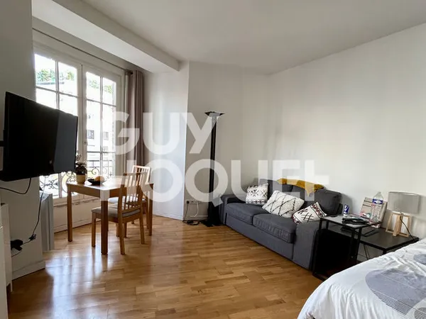 Appartement meublé 1 Pièce(s) - Paris 12 - 28m2 - 1115€ CC