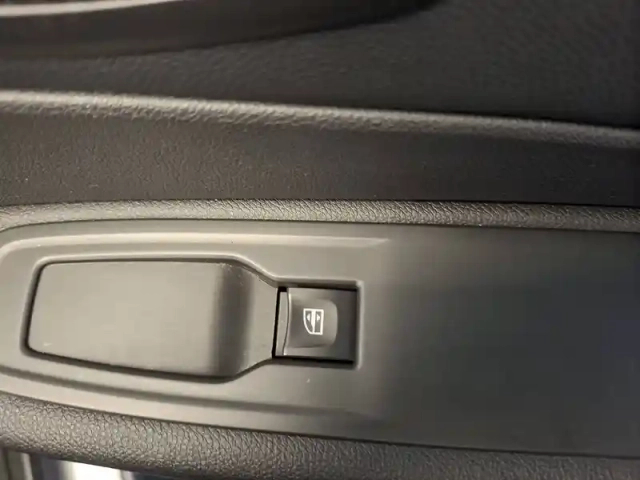 Renault Captur dci 90 — photo 16