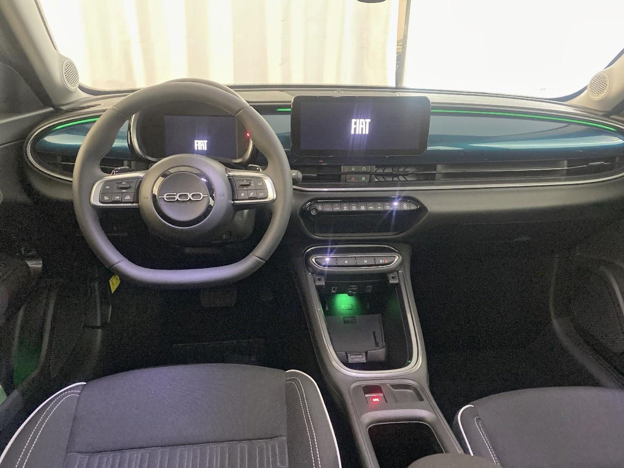 Fiat 600 t-gen 3 1.2 hybrid 145ch edct6 pop — photo 8