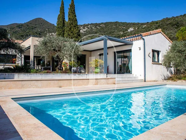 Maison 8 pièces 285 m²
