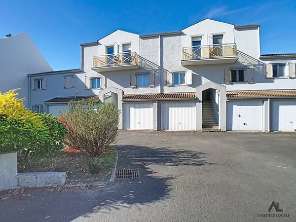 REZÉ ? Appartement Duplex avec jardin et grand garage