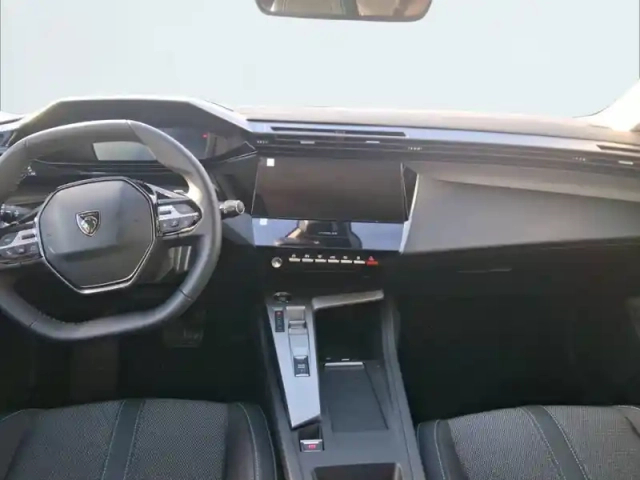 Peugeot 308 phev 180 e-eat8 — photo 18