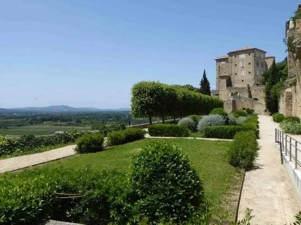 Terrain constructible 1017 m²