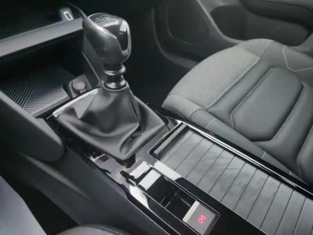 Citroën C4 iii puretech 130 s&amp;s bvm6 shine — photo 14