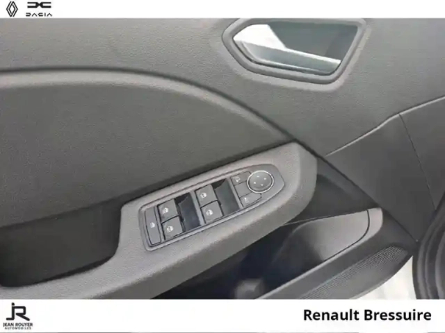 Renault Clio 1.5 dci 100ch evolution - 25 — photo 14