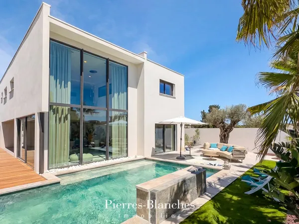 Villa d'architecte 5 pièces 220 m²