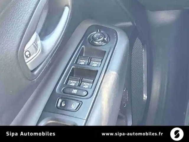 Jeep Renegade 1.3 turbo t4 190 ch phev bva6 4xe eawd — photo 23