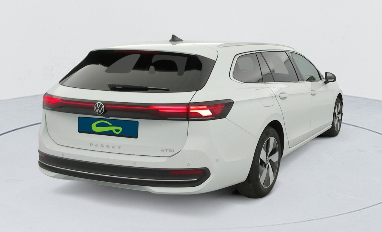 Volkswagen Passat — photo 5