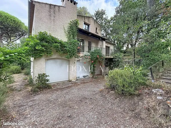 Propriété 7 pièces 170 m²