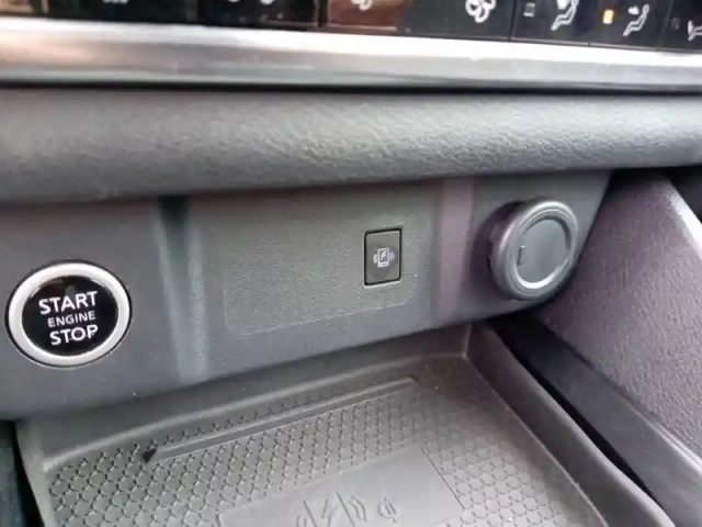 Nissan Qashqai mild hybrid 158 ch xtronic — photo 19