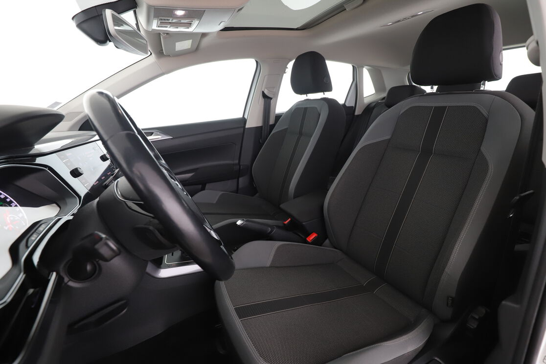 Volkswagen Polo 1.0 TSI R-Line DSG7 — photo 9