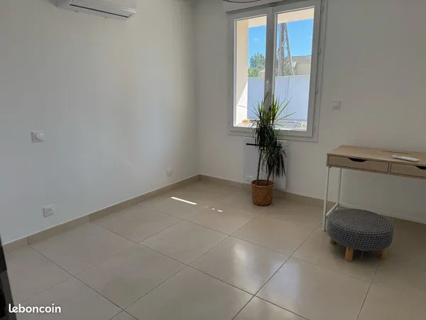Bureau professionnel 10 m² à louer - Vedène