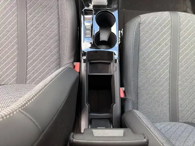 Peugeot 208 electrique 156ch 54 kwh — photo 21