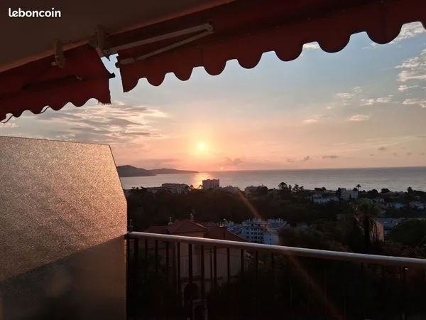 Appartement unique vue mer et forêt