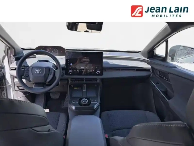 Toyota C-Hr + — photo 18